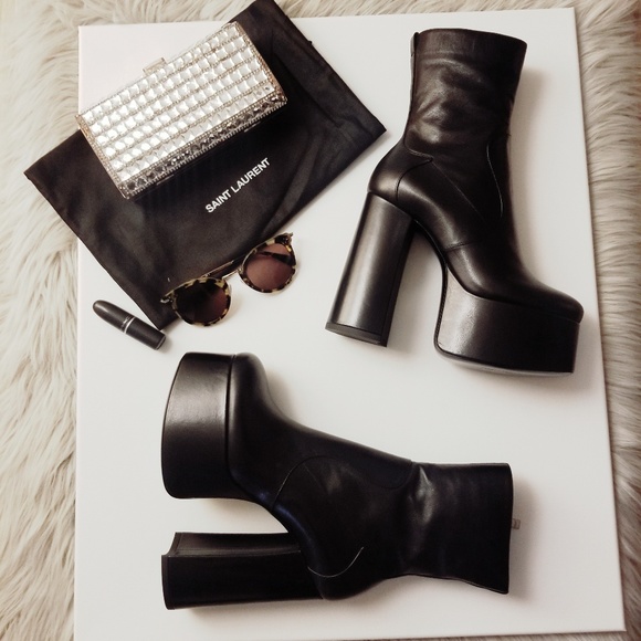 Saint Laurent Shoes - 🎉HP🎉Saint Laurent Billy Leather  Ankle Boot